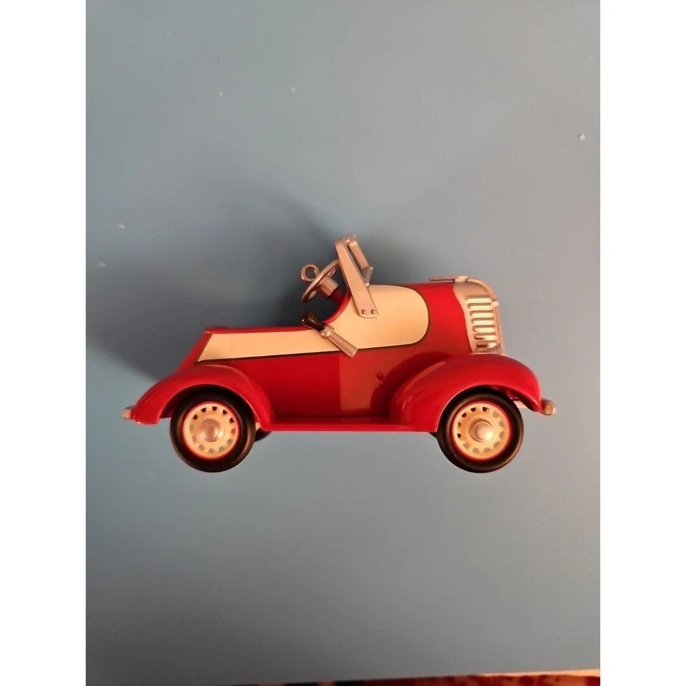 Hallmark keepsake ornament